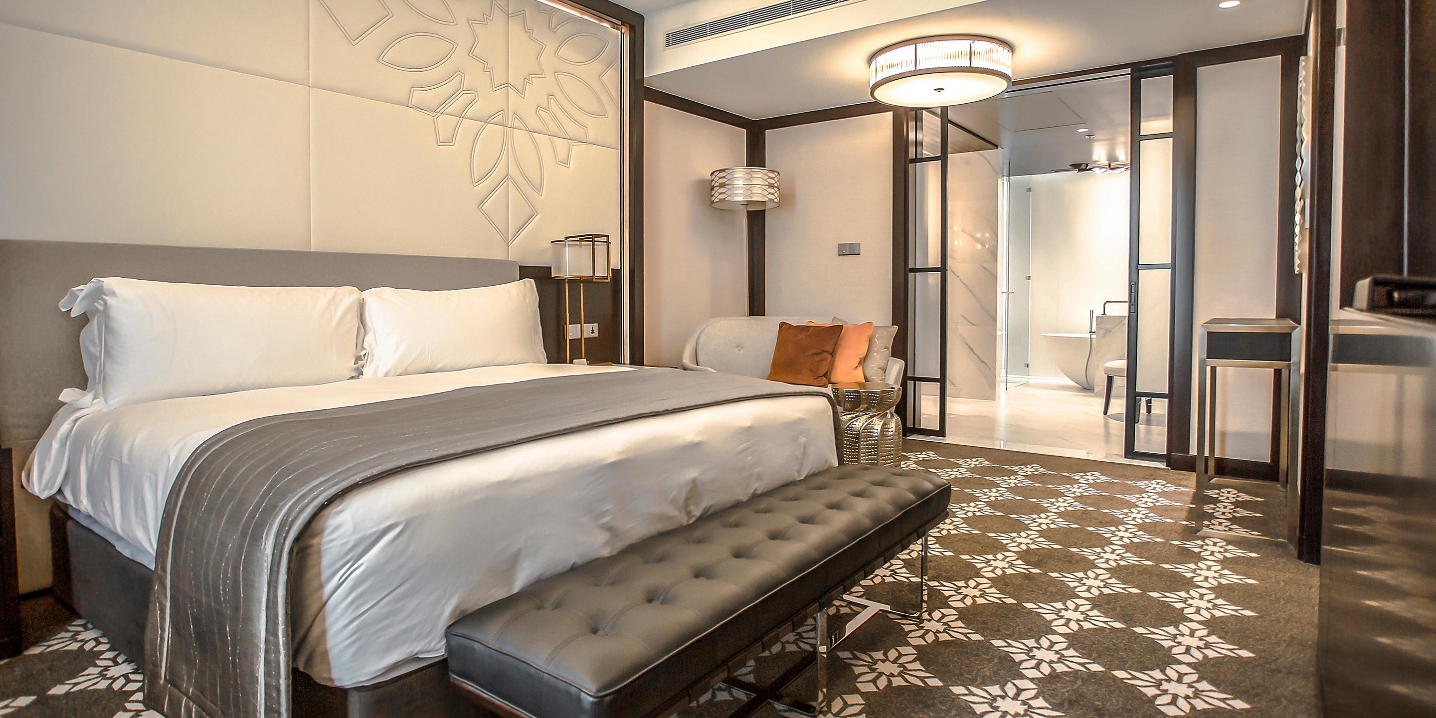 China Commercial Hotel Furniture Bedroom Sets High Density Soft Mattress